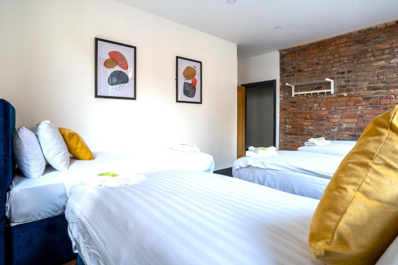 The Cavern Quarter By Ustay *